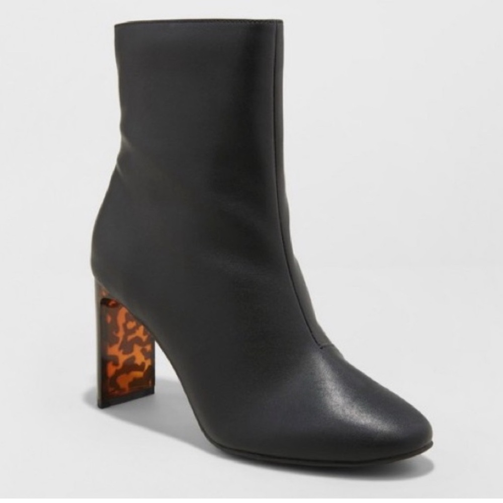 A New Day Black Booties with Lucite Tortoise Heel Size 11